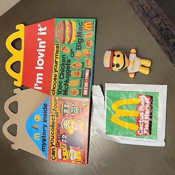 McDonald's Cactus Buddy - Picture 1 of 5